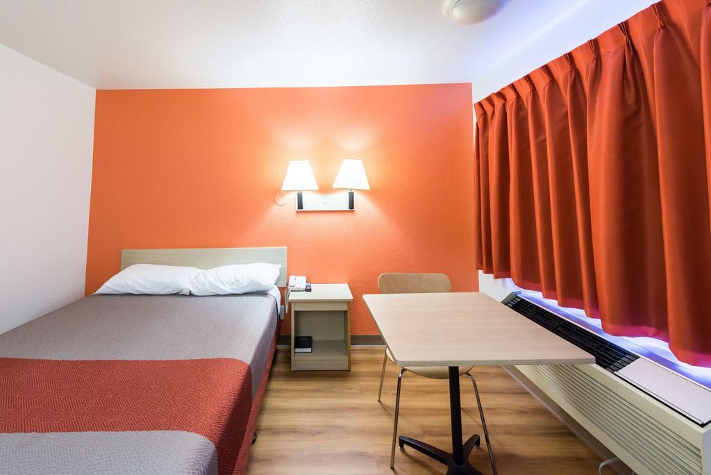 Motel 6-Reno, Nv - West Exteriör bild