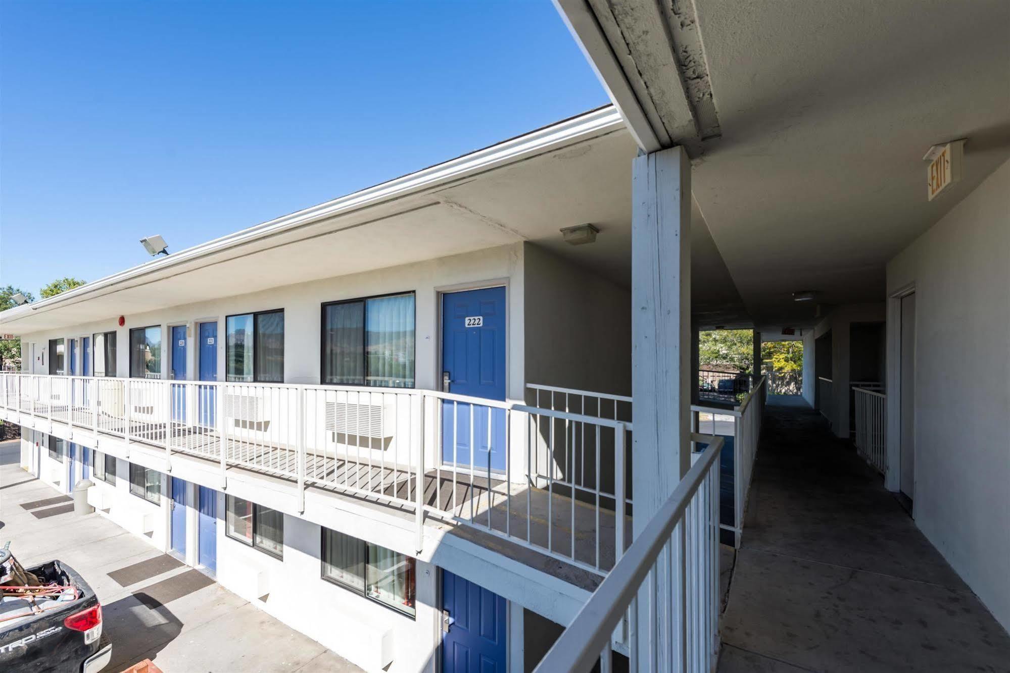 Motel 6-Reno, Nv - West Exteriör bild