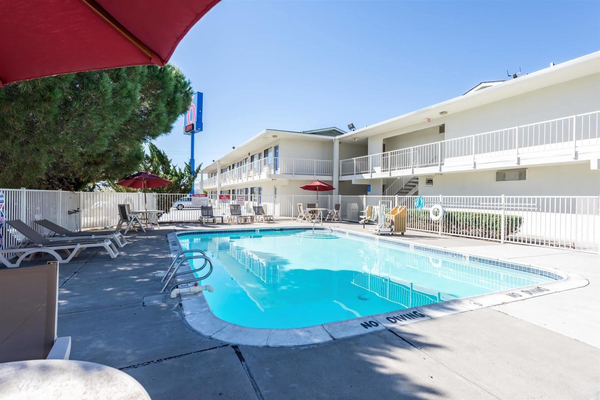 Motel 6-Reno, Nv - West Exteriör bild