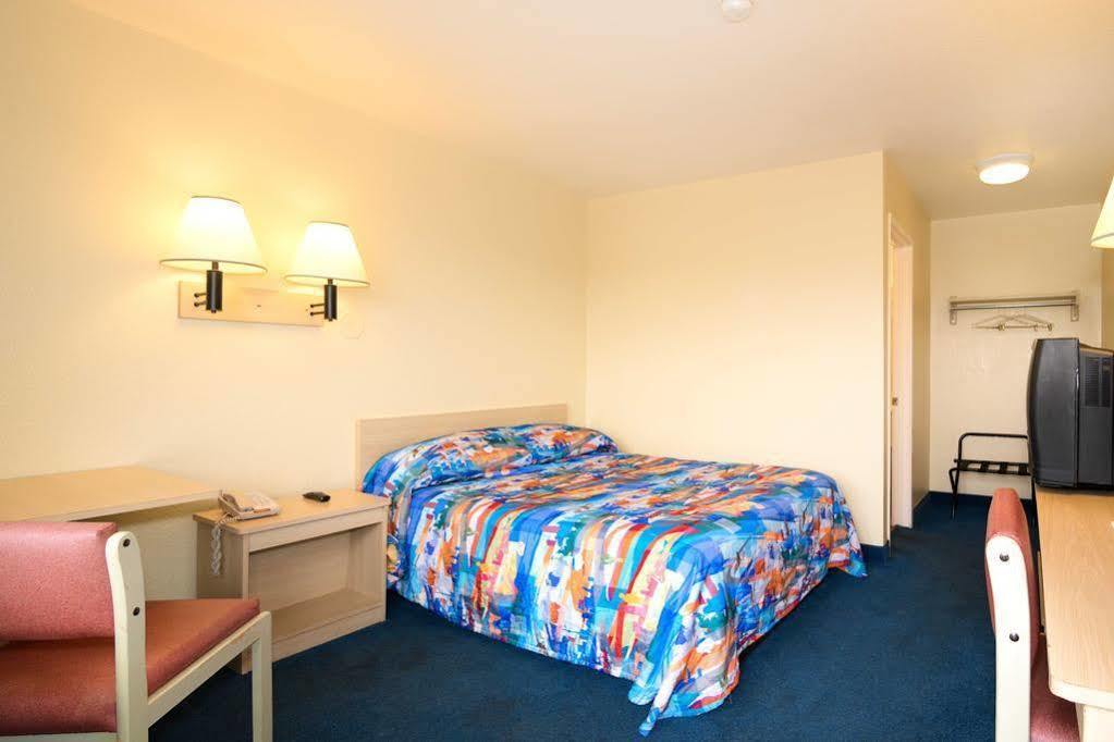 Motel 6-Reno, Nv - West Exteriör bild